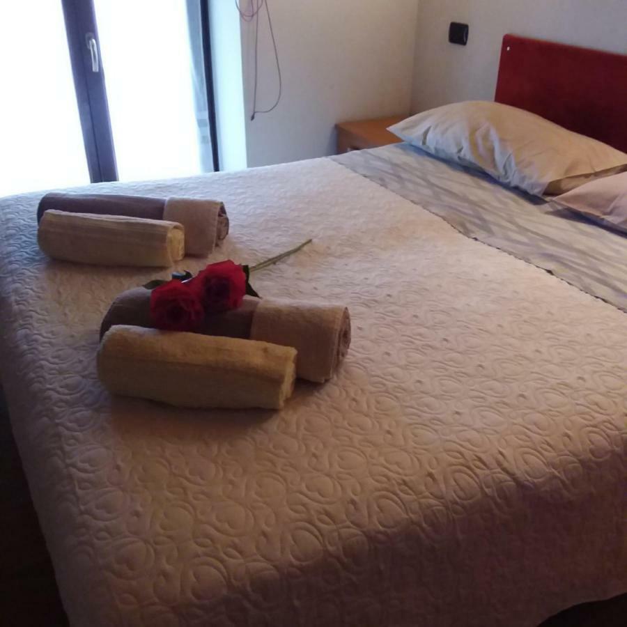 Ferienwohnung Il Sogno Di Claudia Gera Lario Exterior foto